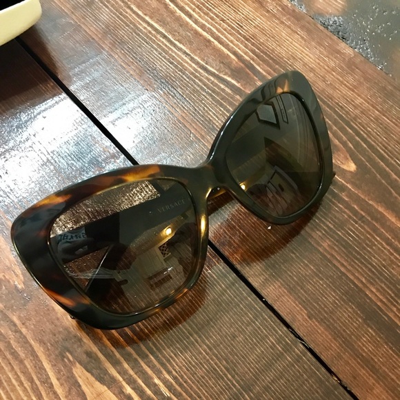 Versace sunglasses with white case main image 4